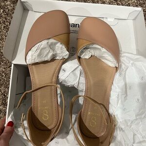 Barefoot Shapen Poppy 39 Beige